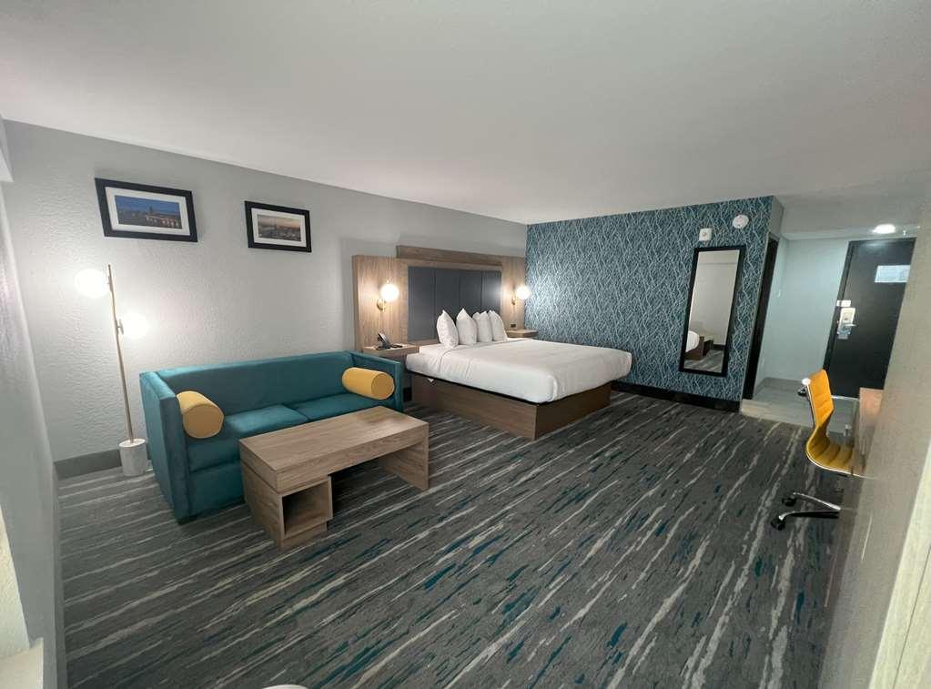 Best Western Plus Mobile Inn And Suites الغرفة الصورة