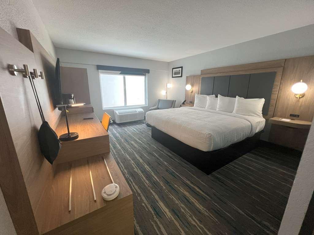 Best Western Plus Mobile Inn And Suites الغرفة الصورة