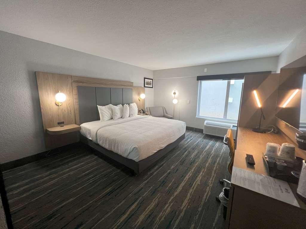 Best Western Plus Mobile Inn And Suites الغرفة الصورة