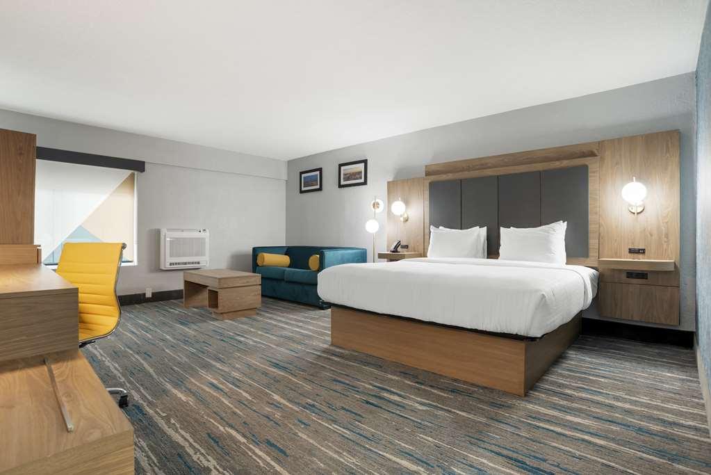 Best Western Plus Mobile Inn And Suites الغرفة الصورة