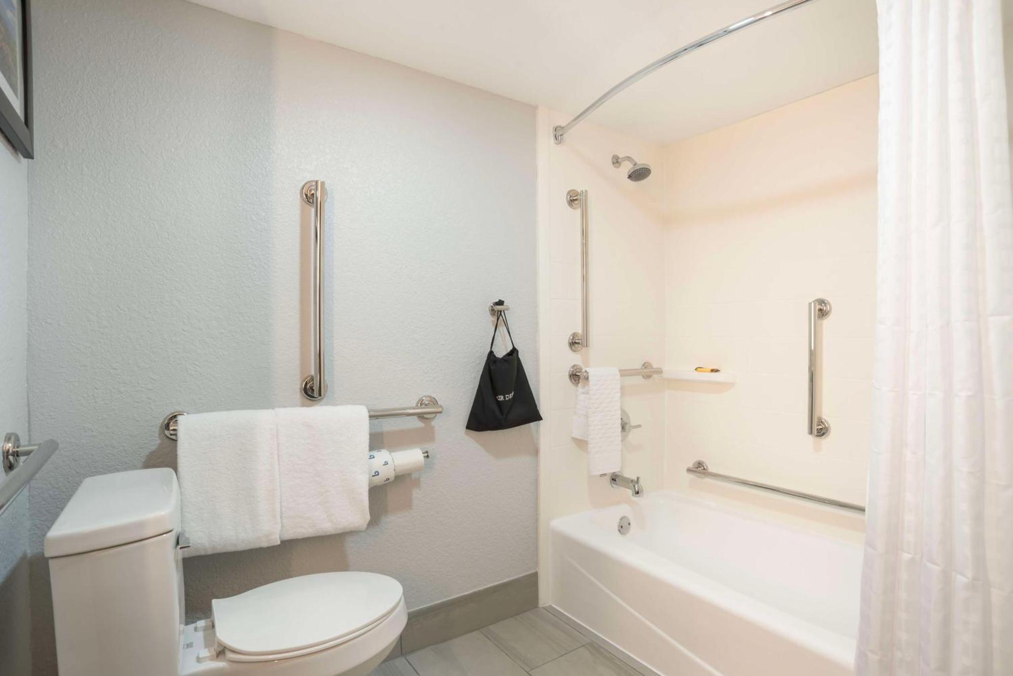 Best Western Plus Mobile Inn And Suites المظهر الخارجي الصورة