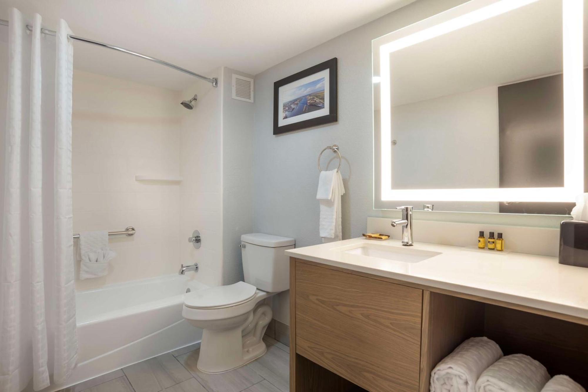 Best Western Plus Mobile Inn And Suites المظهر الخارجي الصورة
