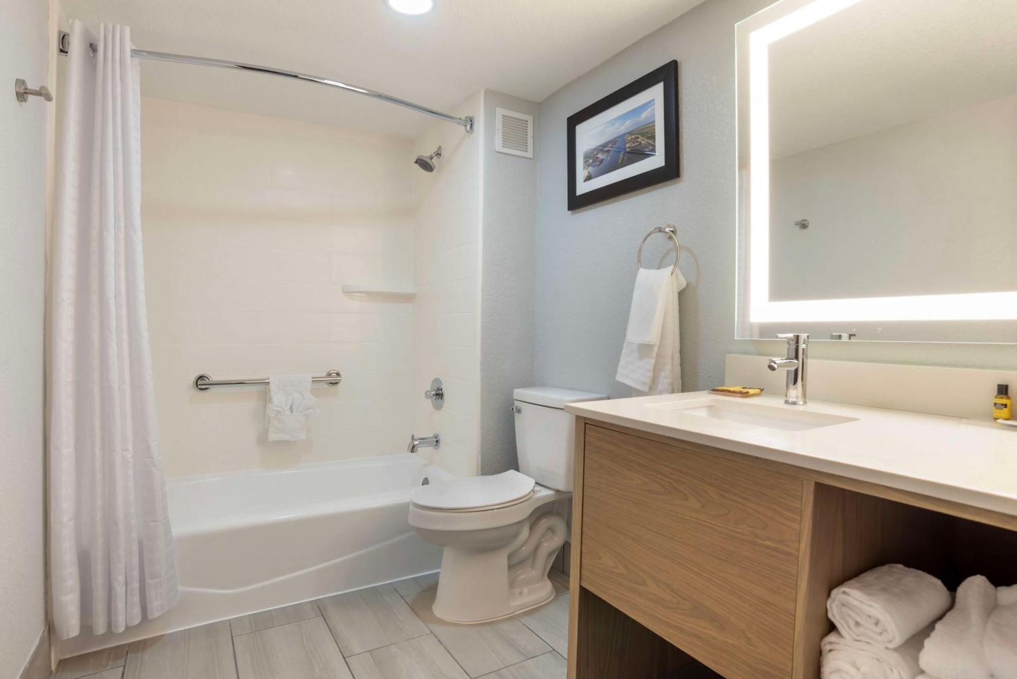 Best Western Plus Mobile Inn And Suites المظهر الخارجي الصورة